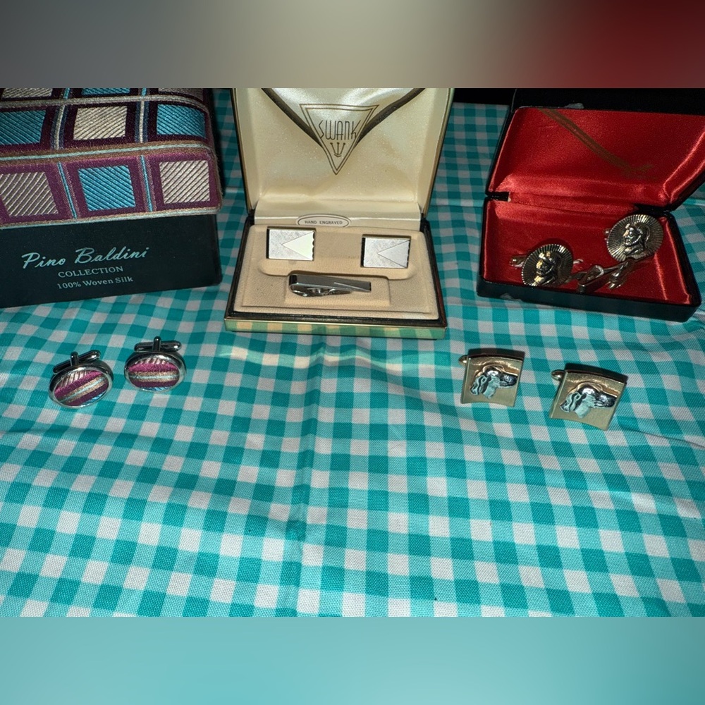 Lot of 4 Cuff Links silver and gold tone color four see photos